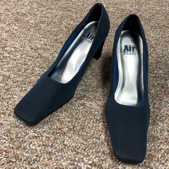Air Flex Blue classic pumps.New.Size 8.5W 3” heels - Picture 8 of 9
